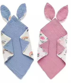 Bavoirs bébé en mousseline – Motifs doux et oreilles de lapin